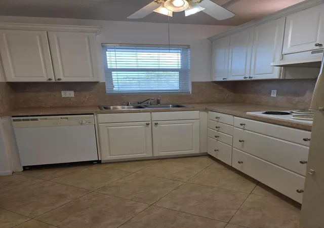 Photo 4 of Condo for sale at 6600 Royal Palm Blvd #304B, Margate, FL 33063 | MLS# B26070355 | Listing updated on 2026-09-23