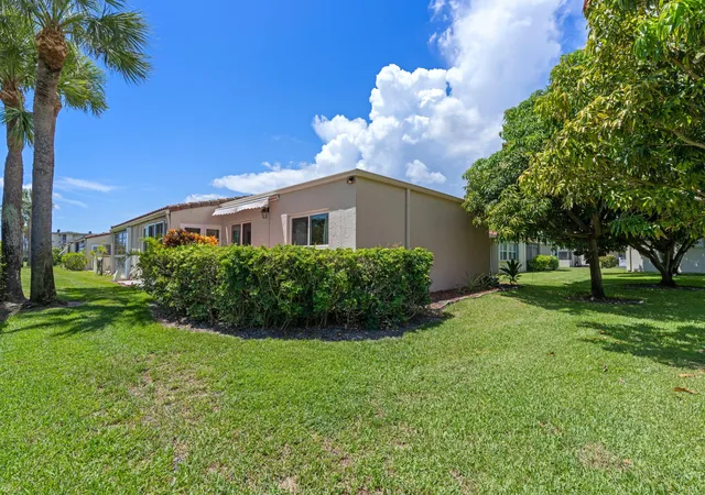 Photo 2 of Condo for sale at 2534 Boundbrook Dr S #115, West Palm Beach, FL 33406 | MLS# B26070356 | Listing updated on 2026-09-16