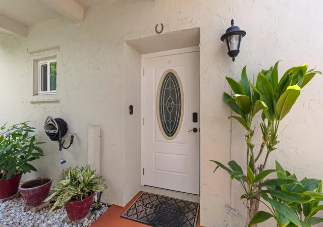 Listing Photo 4 - Condo for sale in building located at 2534 Boundbrook Dr S, West Palm Beach, FL 33406 - Unit #115