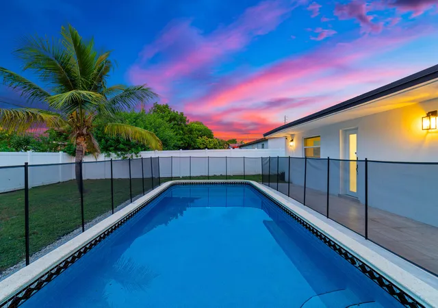 Photo 3 of Single family home for sale at 6335 Southgate Blvd, Margate, FL 33068 | MLS# B26070394 | Listing updated on 2026-09-23