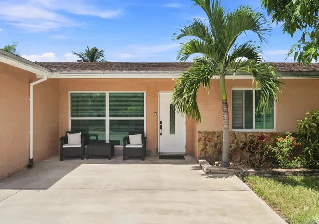Photo 1 of Single family home for sale at 4665 Nw 113th Avenue, Sunrise, FL 33323 | MLS# B26070400 | Listing updated on 2026-09-16
