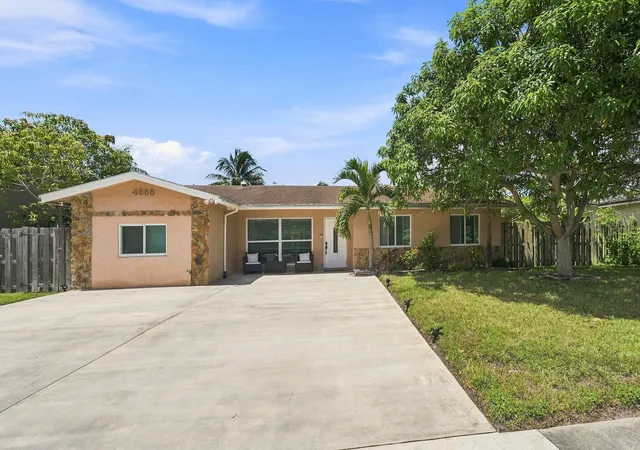 Photo 3 of Single family home for sale at 4665 NW 113th Avenue, Sunrise, FL 33323 | MLS# B26070400 | Listing updated on 2026-09-16