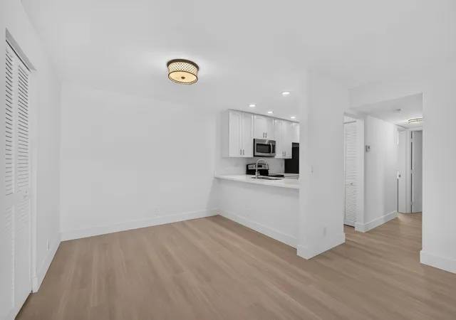 Photo 3 of Condo for sale at 3404 Gardens E Dr #21B, Palm Beach Gardens, FL 33410 | MLS# B26070403 | Listing updated on 2026-09-15
