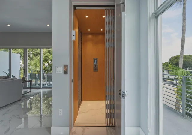 Photo 3 of Townhouse for sale at 5 SE 11th Avenue, Fort Lauderdale, FL 33301 | MLS# B26070417 | Listing updated on 2026-09-15