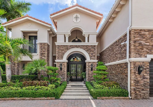 Photo 4 of Single family home for sale at 7976 Canopy Ter, Parkland, FL 33076 | MLS# B26070422 | Listing updated on 2026-09-14