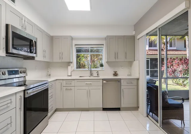 Photo 1 of Townhouse for sale at 9265 Nw 9th Court, Plantation, FL 33324 | MLS# B26070434 | Listing updated on 2026-09-23
