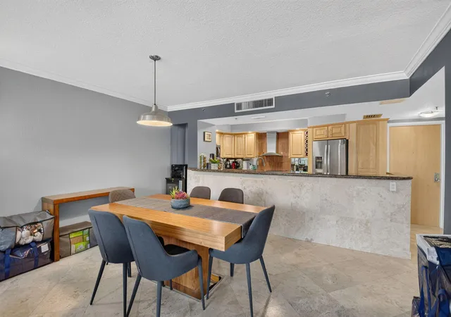 Listing Photo 5 - Condo for sale in building located at 4750 S Ocean Blvd, Highland Beach, FL 33487 - Unit #108