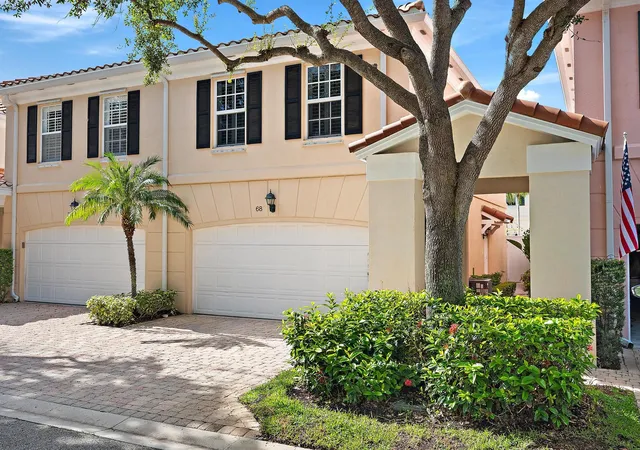 Photo 1 of Sale Pending at 68 Live Oak Cir, Jupiter, FL 33469 | MLS# B26070500 | Listing updated on 2026-09-15