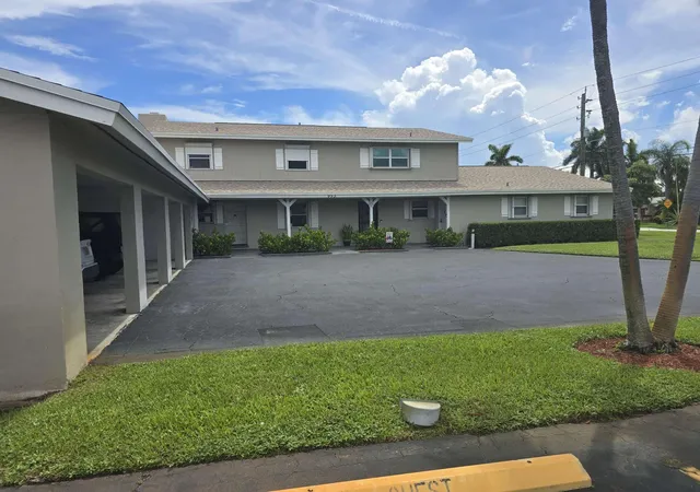 Photo 2 of Condo for sale at 953 Se 10th Street #6D, Deerfield Beach, FL 33441 | MLS# B26070507 | Listing updated on 2026-09-23