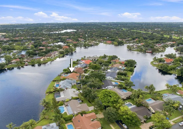 Photo 4 of Sale Pending at 11613 Sunfish Way, Hollywood, FL 33026 | MLS# B26070535 | Listing updated on 2026-09-14