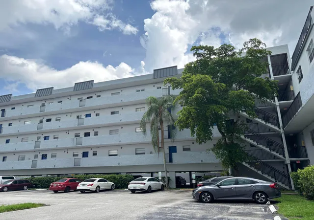Sale Pending at 7501 NW 16th Street #3207, Plantation, FL 33313 | MLS# B26070596 | Listing updated on 2026-09-15