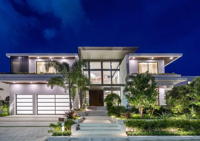 Photo 2 of Mansion for sale at 600 Solar Isle Dr, Fort Lauderdale, FL 33301 | MLS# B26070643 | Listing updated on 2026-09-14