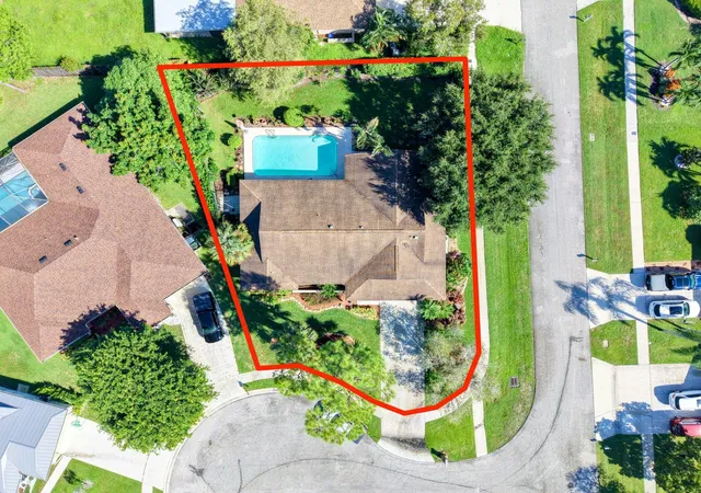 Photo 3 of Single family home for sale at 569 Dollarspot Ct, Wellington, FL 33414 | MLS# B26070660 | Listing updated on 2026-09-23