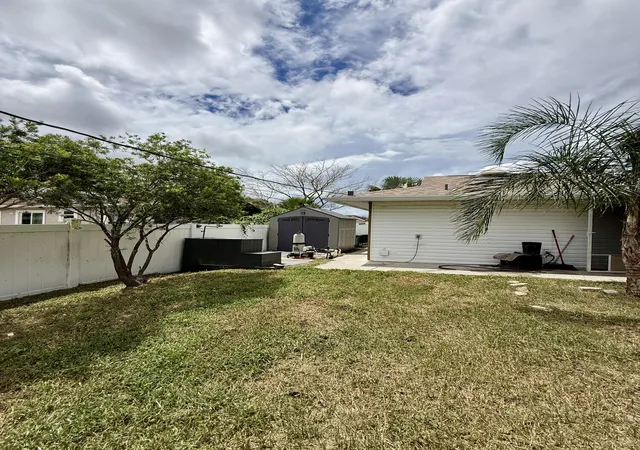 Photo 14 of Single family home for sale at 637 Sw Granadeer St, Port Saint Lucie, FL 34983 | MLS# B26070722 | Listing updated on 2026-09-14