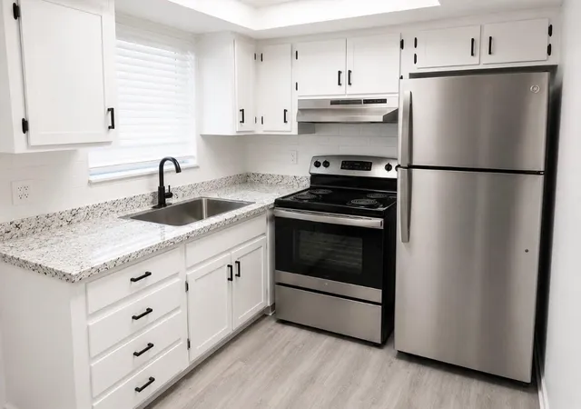 Photo 3 of Sale Pending at 245 NW 32nd Street, Oakland Park, FL 33309 | MLS# B26070727 | Listing updated on 2026-09-15