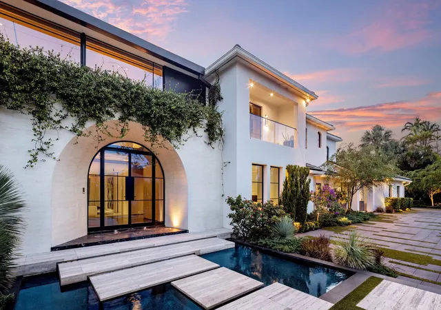Photo 3 of Mansion for sale at 2401 Spanish River Rd, Boca Raton, FL 33432 | MLS# B26070758 | Listing updated on 2026-09-16