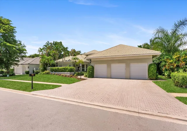 Photo 3 of Single family home for sale at 7876 Mandarin Dr, Boca Raton, FL 33433 | MLS# B26070793 | Listing updated on 2026-09-14
