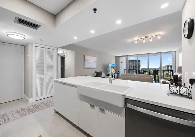 Photo 3 of Condo for sale at 4750 S Ocean Blvd #912, Highland Beach, FL 33487 | MLS# B26070810 | Listing updated on 2026-09-14