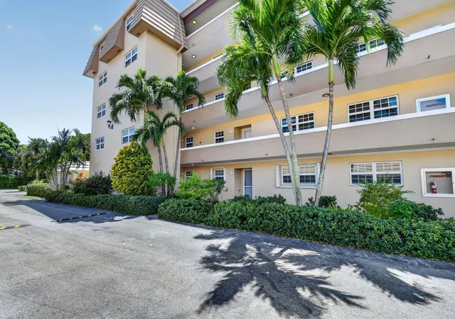 Photo 2 of Condo for sale at 145 Atlantis Blvd #202, Lake Worth, FL 33462 | MLS# B26070812 | Listing updated on 2026-10-06