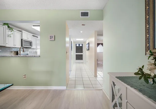 Photo 4 of Condo for sale at 4735 Lucerne Lakes Blvd E #402, Lake Worth, FL 33467 | MLS# B26070825 | Listing updated on 2026-09-14