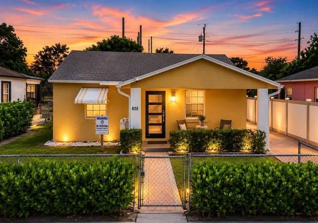 Photo 2 of Single family home for sale at 625 W 2nd Street, Riviera Beach, FL 33404 | MLS# B26070849 | Listing updated on 2026-09-23
