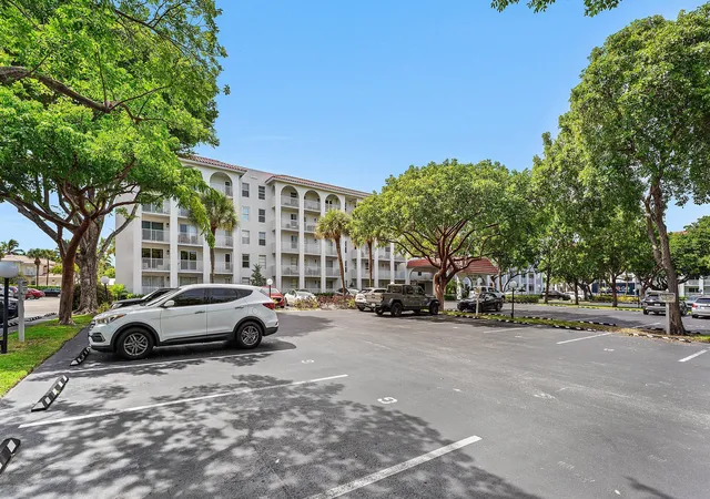 Photo 4 of Condo for sale at 1111 S Ocean Blvd #315, Boca Raton, FL 33432 | MLS# B26070869 | Listing updated on 2026-09-15