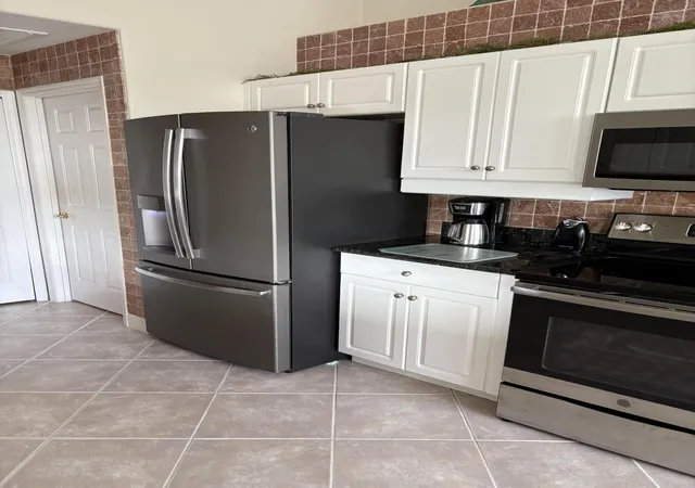 Photo 3 of Single family home for sale at 8 Tropic Lake Way, Ormond Beach, FL 32174 | MLS# B26070998 | Listing updated on 2026-09-15