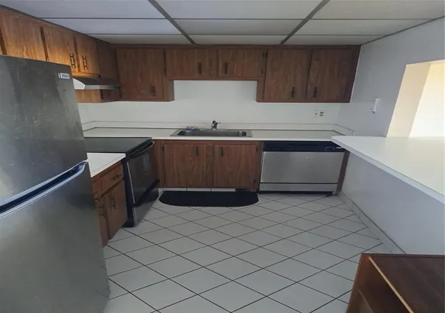 Photo 3 of Condo for sale at 4174 Inverrary Dr #505, Lauderhill, FL 33319 | MLS# B26070069 | Listing updated on 2026-09-14