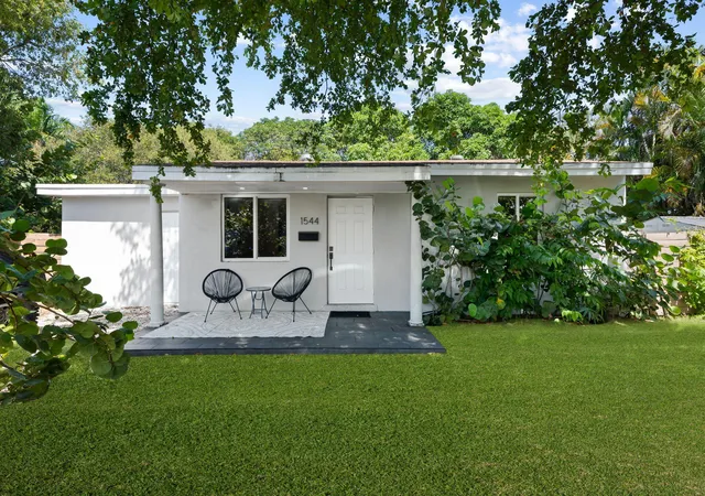 Photo 1 of Single family home for sale at 1544 Nw 5th Avenue, Fort Lauderdale, FL 33311 | MLS# B26071160 | Listing updated on 2026-09-16
