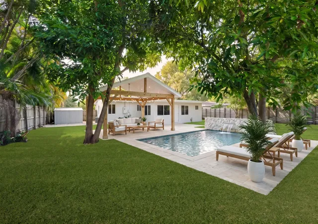 Photo 3 of Single family home for sale at 1544 Nw 5th Avenue, Fort Lauderdale, FL 33311 | MLS# B26071160 | Listing updated on 2026-09-16