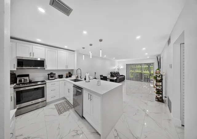 Photo 1 of Single family home for sale at 265 Cape Cod Cir, Lake Worth, FL 33467 | MLS# B26071271 | Listing updated on 2026-09-15