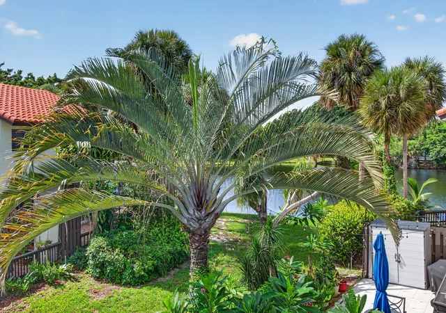 Photo 4 of Condo for sale at 5726 Fox Holw Dr #G, Boca Raton, FL 33486 | MLS# B26071339 | Listing updated on 2026-09-13
