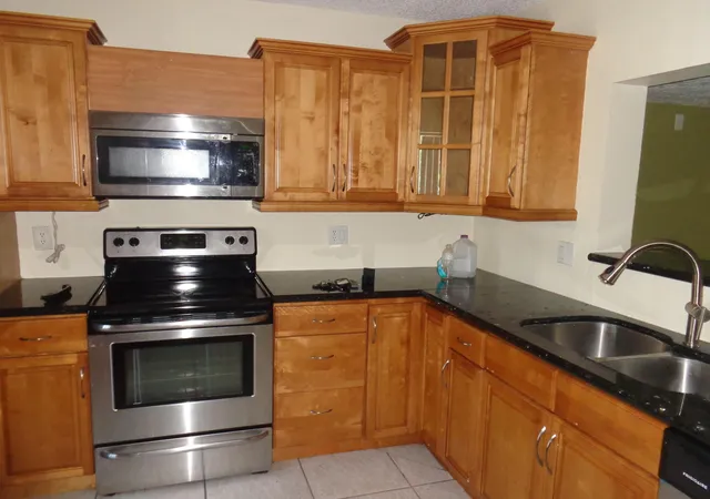 Photo 3 of Townhouse for sale at 3708 Savoy Ln #E, West Palm Beach, FL 33417 | MLS# B26071380 | Listing updated on 2026-09-14