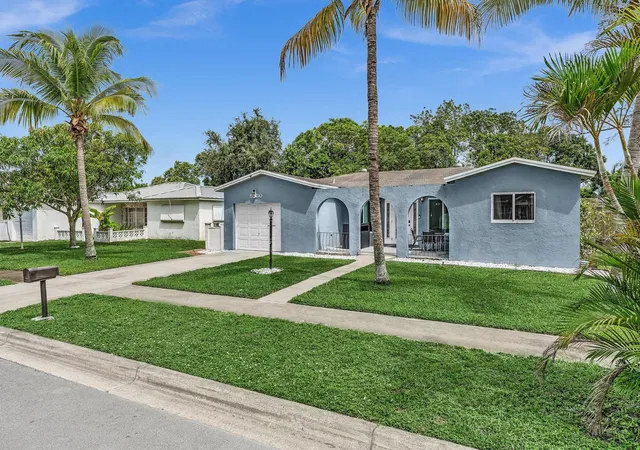 Photo 3 of Single family home for sale at 5260 Sw 6th Place, Margate, FL 33068 | MLS# B26071403 | Listing updated on 2026-10-01