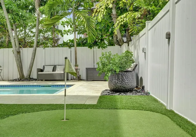 Photo 4 of Townhouse for sale at 1411 NE 7th Street, Fort Lauderdale, FL 33304 | MLS# B26071513 | Listing updated on 2026-09-14