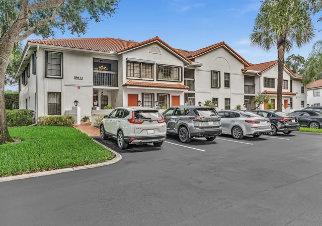 Photo 2 of Sale Pending at 9632 Sills Dr E #102, Boynton Beach, FL 33437 | MLS# B26071575 | Listing updated on 2026-09-14