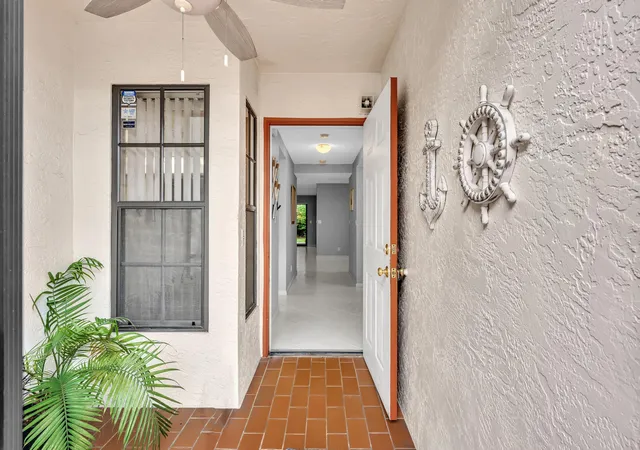 Listing Photo 5 - Condo for sale in building located at 9632 Sills Dr E, Boynton Beach, FL 33437 - Unit #102