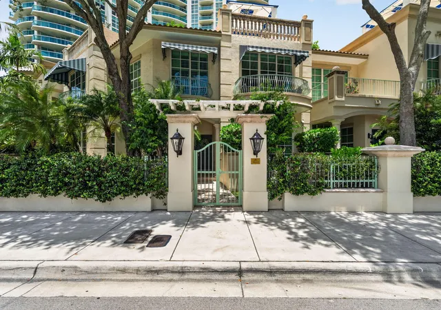Photo 1 of Townhouse for sale at 411 N New River Dr E #V-2, Fort Lauderdale, FL 33301 | MLS# B26071625 | Listing updated on 2026-09-23