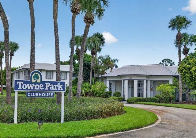 Photo 2 of Condo for sale at 803 Se Central Pkwy #9, Stuart, FL 34994 | MLS# B26071743 | Listing updated on 2026-09-14