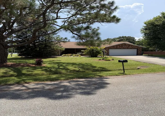 Photo 2 of Single family home for sale at 601 Strait Ave, Sebastian, FL 32958 | MLS# B26071750 | Listing updated on 2026-09-15