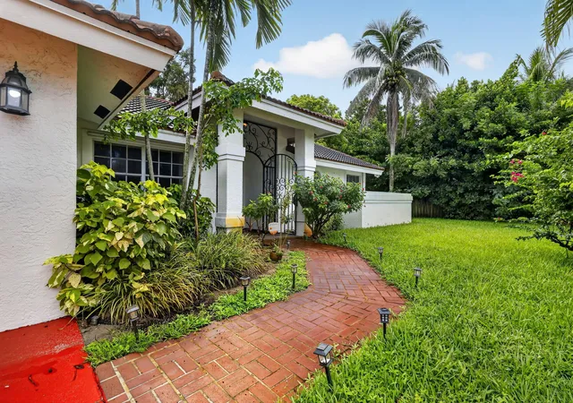 Photo 3 of Single family home for sale at 1770 Emilio Ln, West Palm Beach, FL 33406 | MLS# B26071763 | Listing updated on 2026-09-14