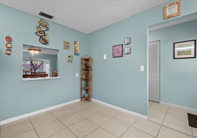 Photo 3 of Sale Pending at 892 Worcester Ln #B, Lake Worth, FL 33467 | MLS# B26071783 | Listing updated on 2026-09-16