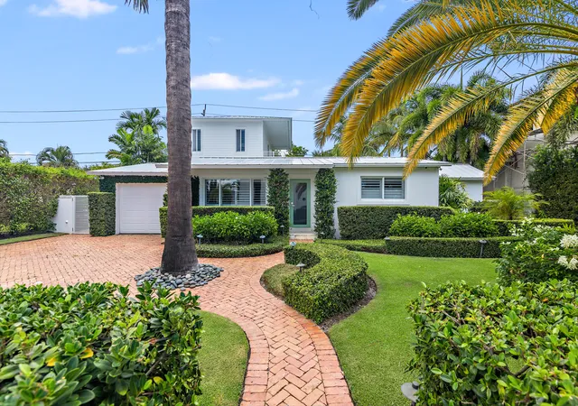 Photo 3 of Single family home for sale at 203 Arlington Rd, West Palm Beach, FL 33405 | MLS# B26071886 | Listing updated on 2026-09-28