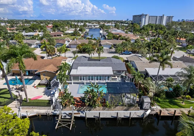 Photo 1 of Single family home for sale at 930 Se 10th Court, Pompano Beach, FL 33060 | MLS# B26071887 | Listing updated on 2026-09-13