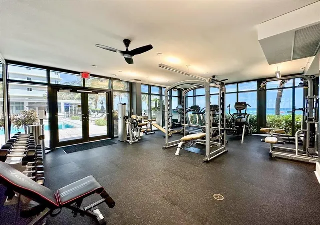 Listing Photo 5 - Condo for sale in building located at 2101 S Surf Rd, Hollywood, FL 33019 - Unit #2C