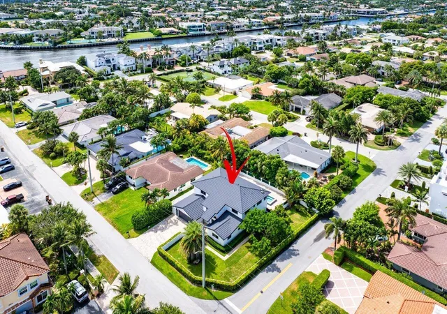 Photo 3 of Single family home for sale at 811 SE 31st Street, Boca Raton, FL 33432 | MLS# B26072022 | Listing updated on 2026-09-15
