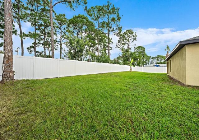 Photo 3 of Single family home for sale at 790 Nw Kingston St, Port Saint Lucie, FL 34983 | MLS# B26072044 | Listing updated on 2026-09-14