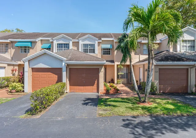 Photo 3 of Townhouse for sale at 7107 Woodmont Way, Tamarac, FL 33321 | MLS# B26072194 | Listing updated on 2026-09-23