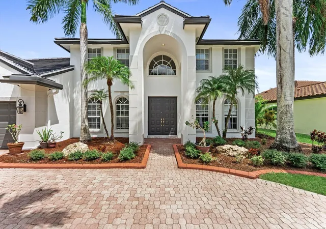 Photo 2 of Single family home for sale at 16363 Segovia Cir S, Fort Lauderdale, FL 33331 | MLS# B26072205 | Listing updated on 2026-09-14