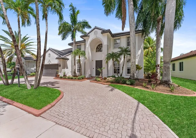 Photo 3 of Single family home for sale at 16363 Segovia Cir S, Fort Lauderdale, FL 33331 | MLS# B26072205 | Listing updated on 2026-09-14